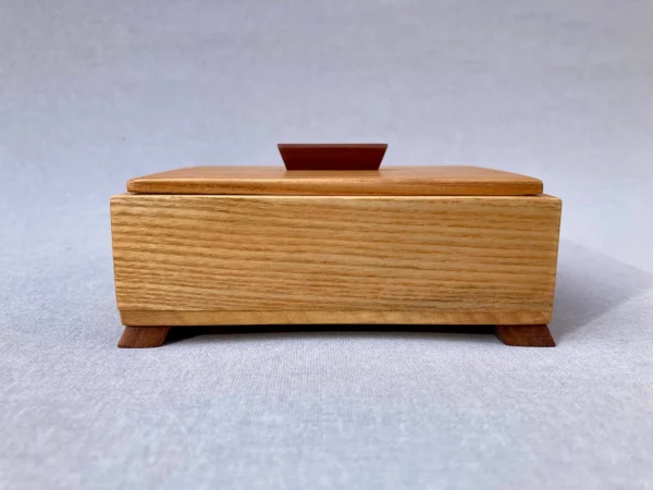 Deckeldose Esche/ Leder